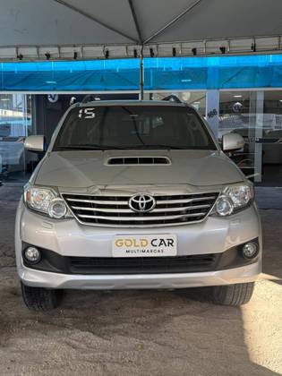 TOYOTA HILUX SW4 3.0 SRV 4X4 16V TURBO INTERCOOLER DIESEL 4P AUTOMÁTICO TOYOTA HILUX SW4 3.0 SRV 4X4 16V TURBO INTERCOOLER DIESEL 4P AUTOMÁTICO